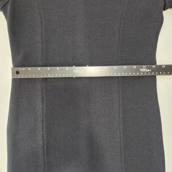 ST JOHN COLLECTION Black Santana Knit Mock Neck Belted Sheath Dress Size 8 - Picture 10 of 13